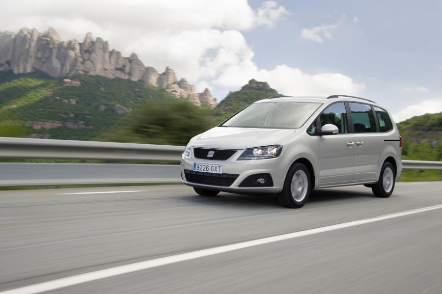  Seat Alhambra 2010 года  (фото 46 из 113)
